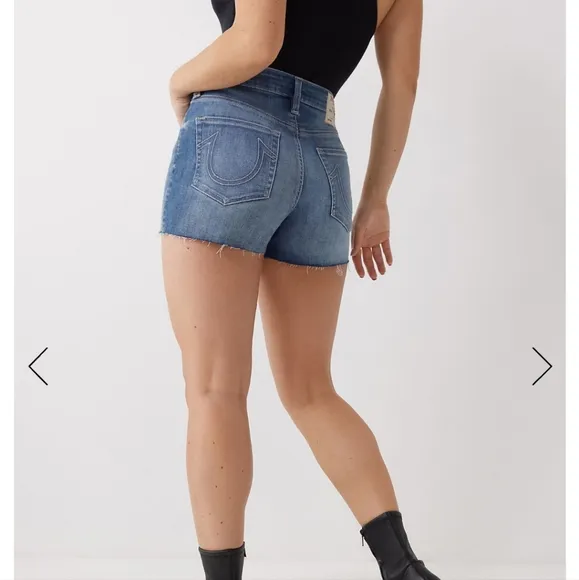 #43 NWT BEAUTIFUL TRUE RELIGION MAISIE SHORTS 😍