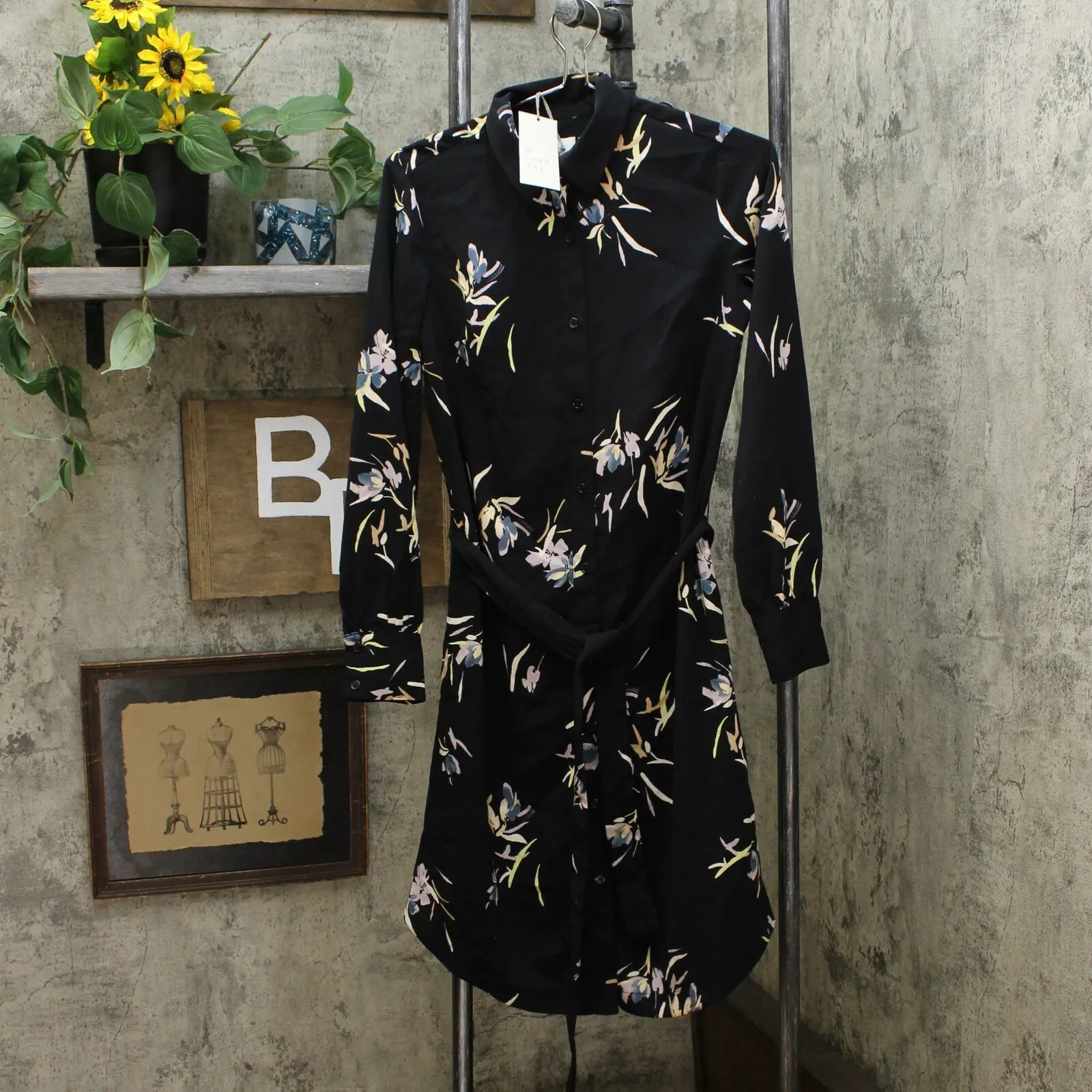 A New Day Women's Floral Print Long Sleeve Collared Shirtdress. 562592