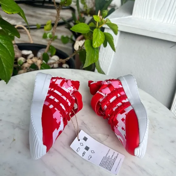 🤍❤️Adidas Lego❤️🤍Comfy Brand New Sneakers ❤️