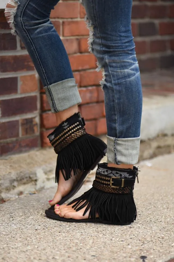 Amiga Black Naughty Monkey Sandals