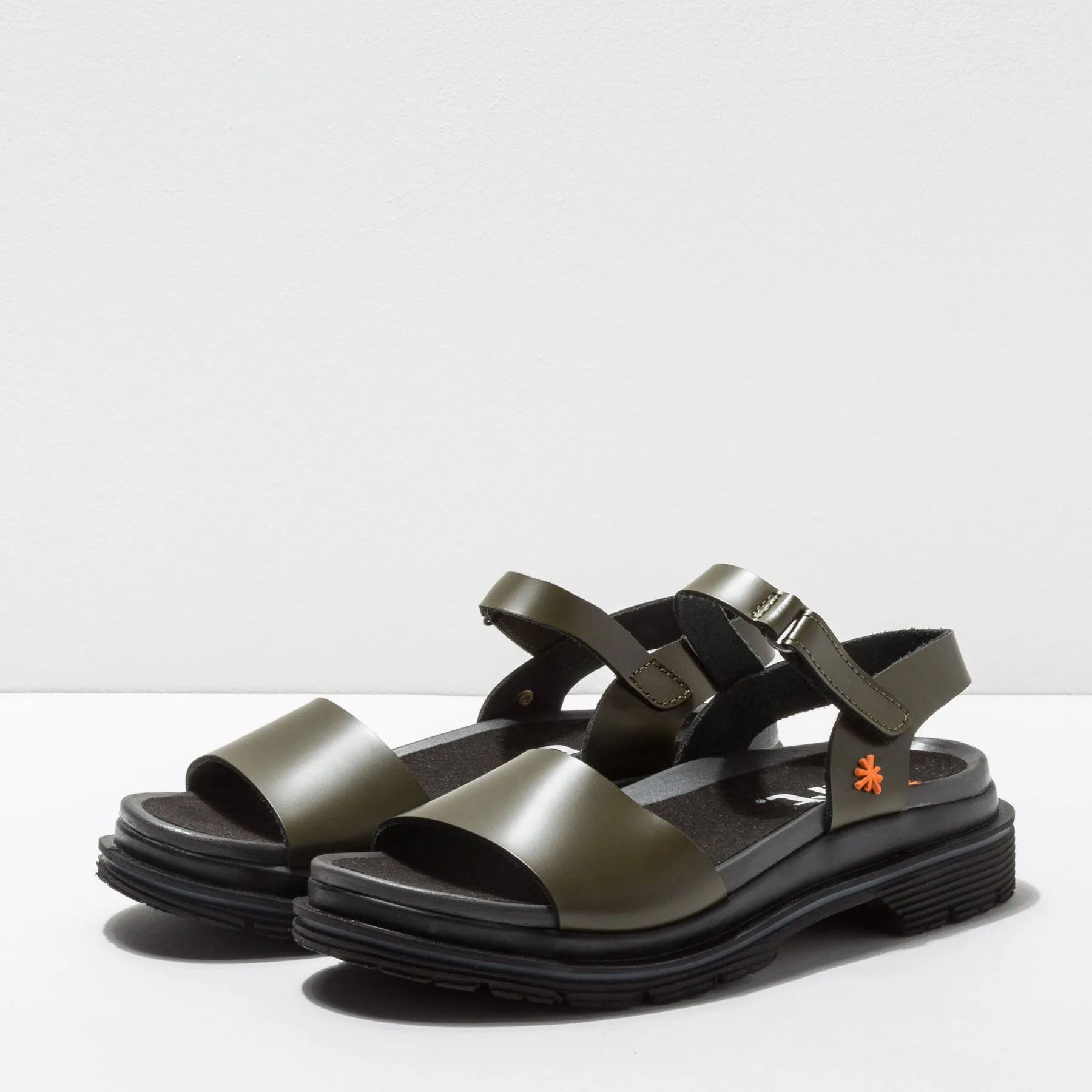 ART 1540 Birminghan City Women's Sandal
