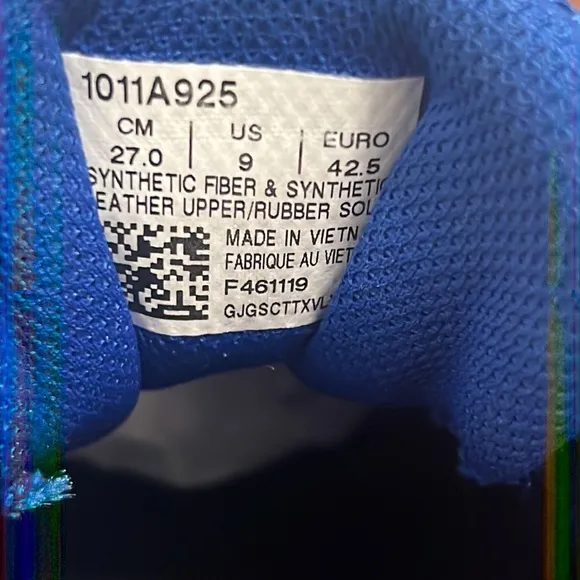 ASICS Gel Sileo Blue Sneakers Size 9