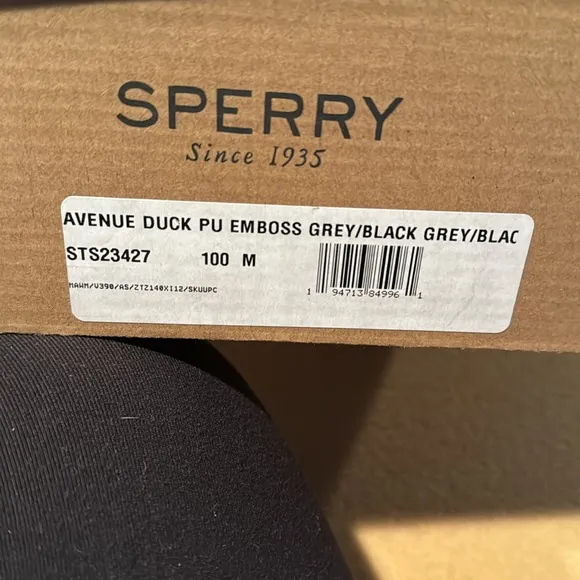 Brand New men’s Sperry Duck boots size 10