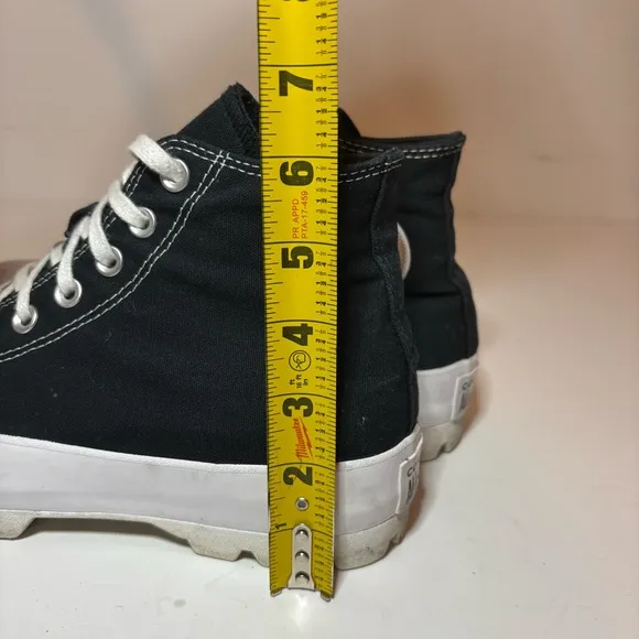 Converse Chuck Taylor All Star Lugged High Women’s Size 10 Black White Platform