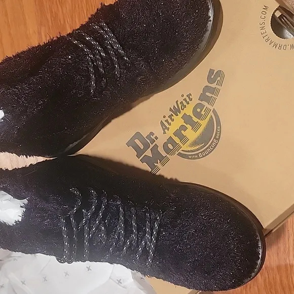 Dr Martens kids size 2 girls