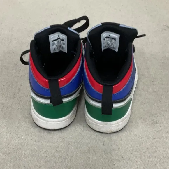 EUC toddler boys hightop Nike air Jordan sneakers