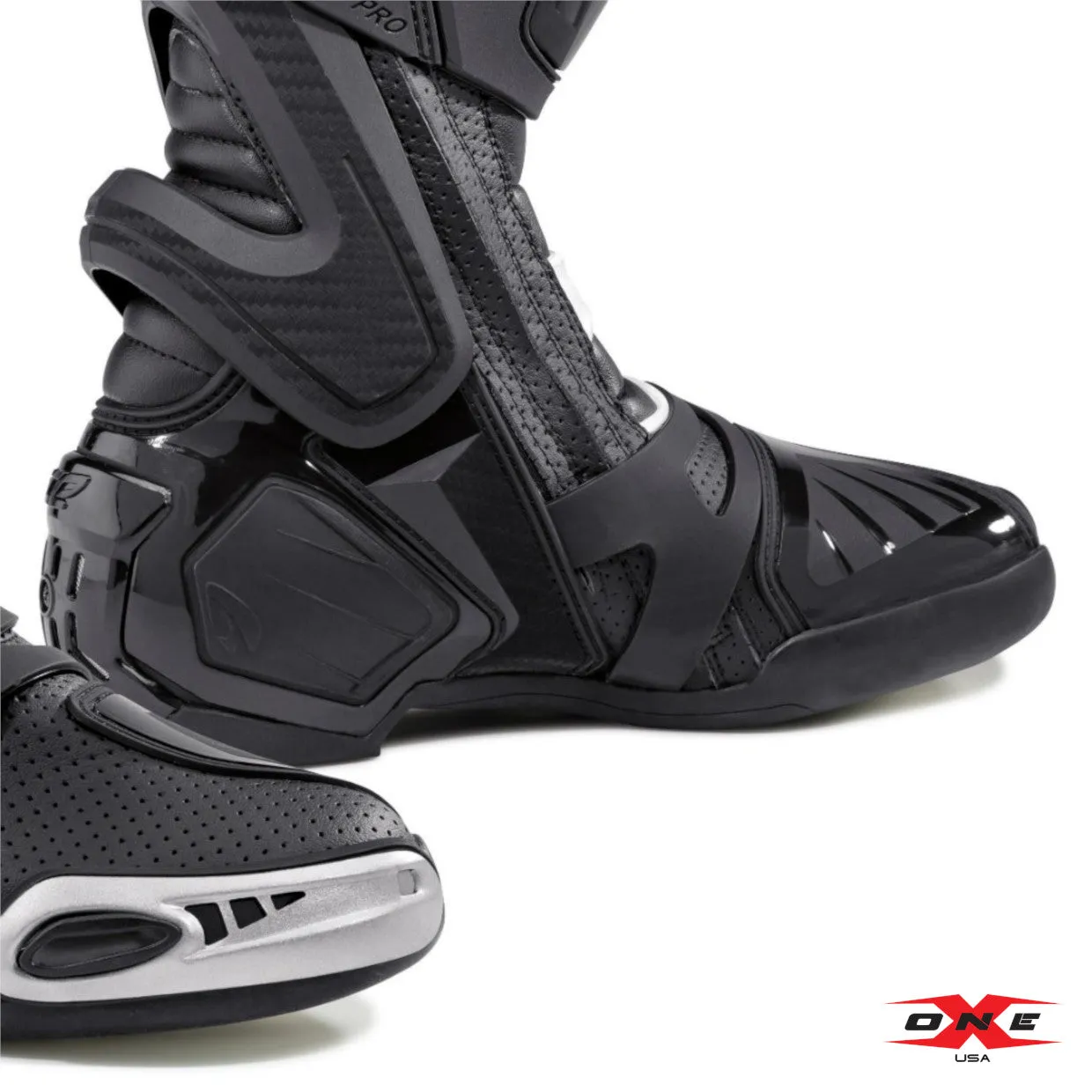 Forma Ice Pro-Flow Road Racing Boots - Black / White