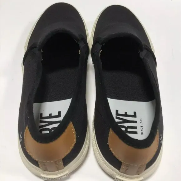 Frye Women's Gia Slip On Black Size 7.5 M
