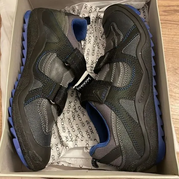 GEOX LOW TOP SNEAKERS.  COLORS ARE  GREY/ROYAL BLUE.  NEW