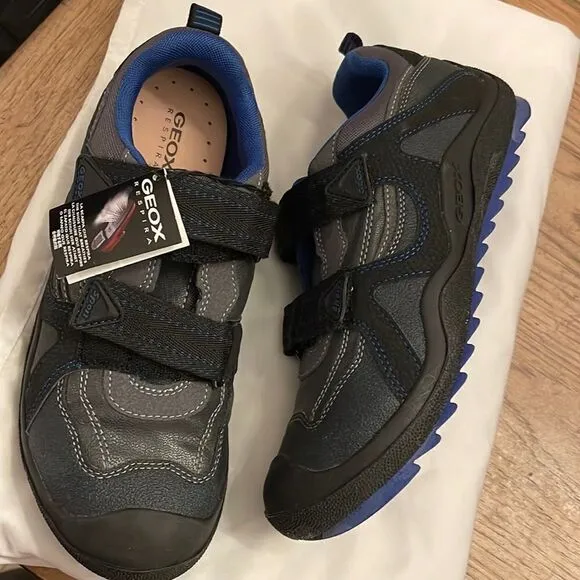 GEOX LOW TOP SNEAKERS.  COLORS ARE  GREY/ROYAL BLUE.  NEW