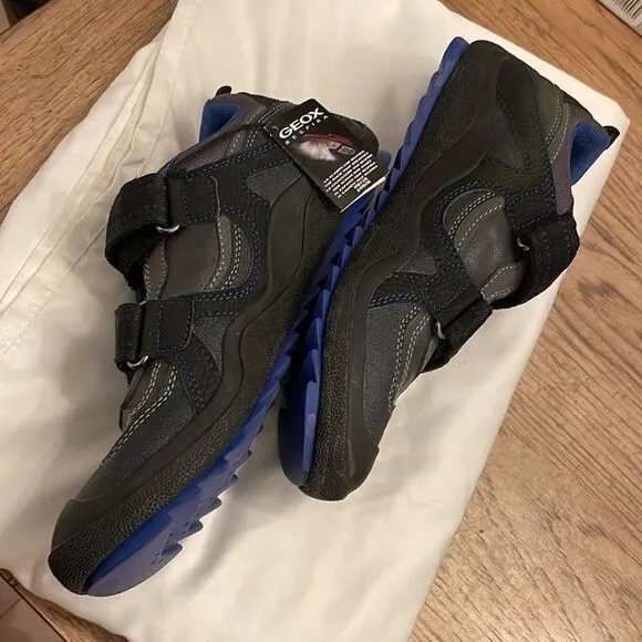 GEOX LOW TOP SNEAKERS.  COLORS ARE  GREY/ROYAL BLUE.  NEW