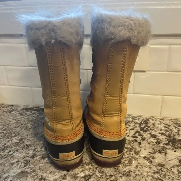 Girls Sorel Boots (size 5)