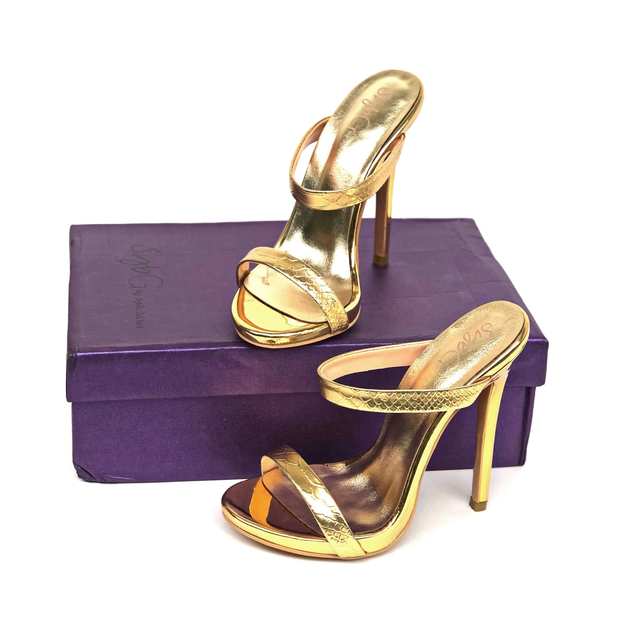 Gold On a Pedestal Mules Sandals (RUNS SMALL)