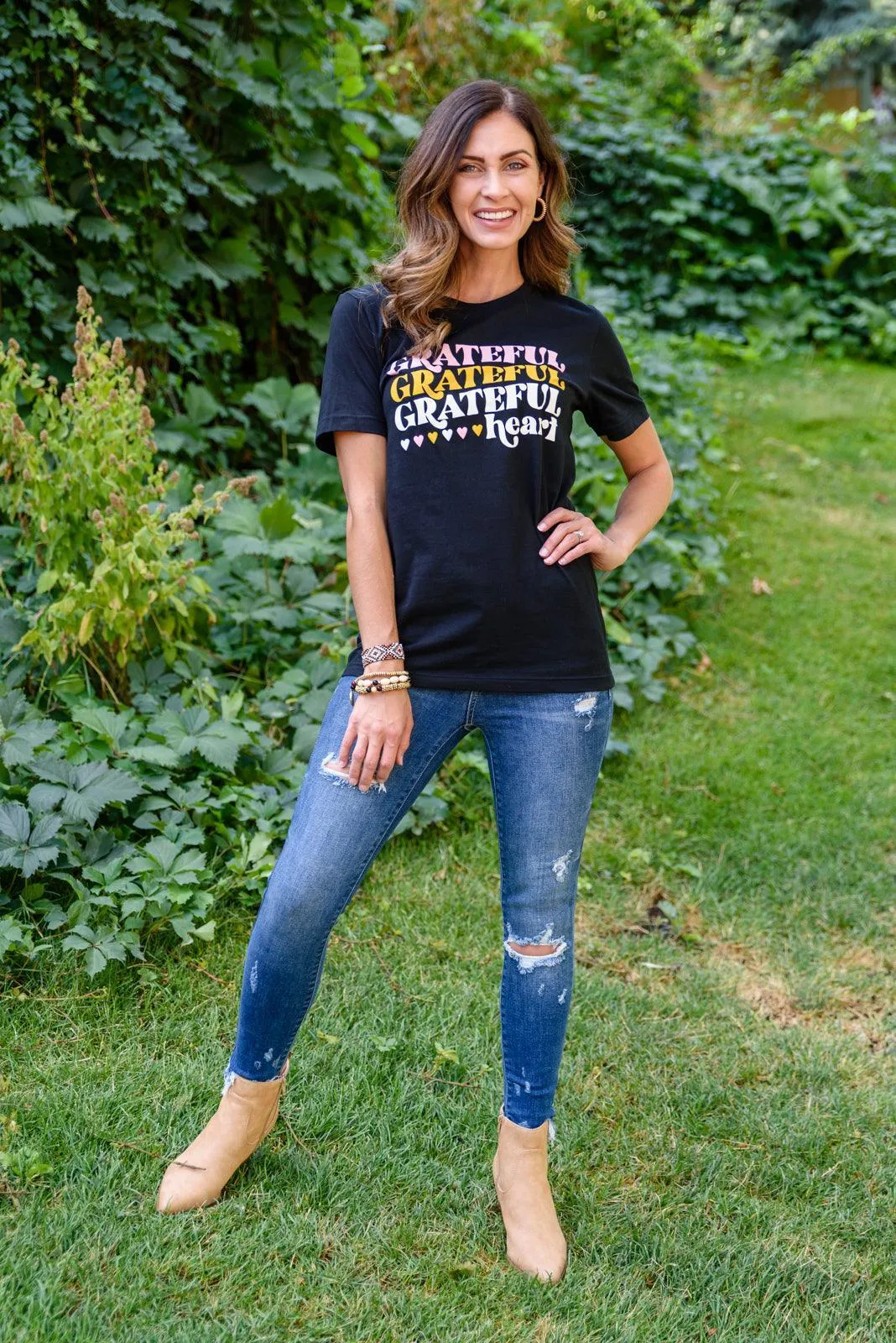 Hazel Blues® | Grateful Heart Graphic T-Shirt In Black