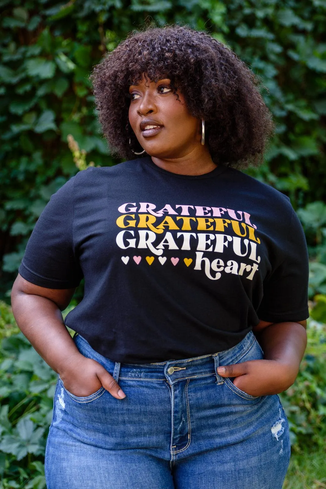Hazel Blues® | Grateful Heart Graphic T-Shirt In Black
