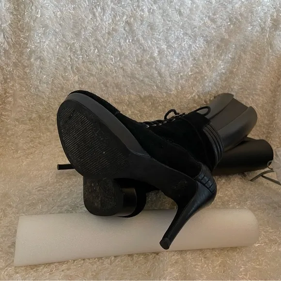 Jessica Simpson Genuine Suede Leather lace up platform black ankle boots size 8
