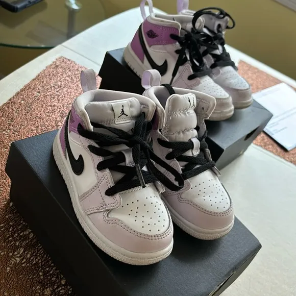 Jordan 1MD toddler