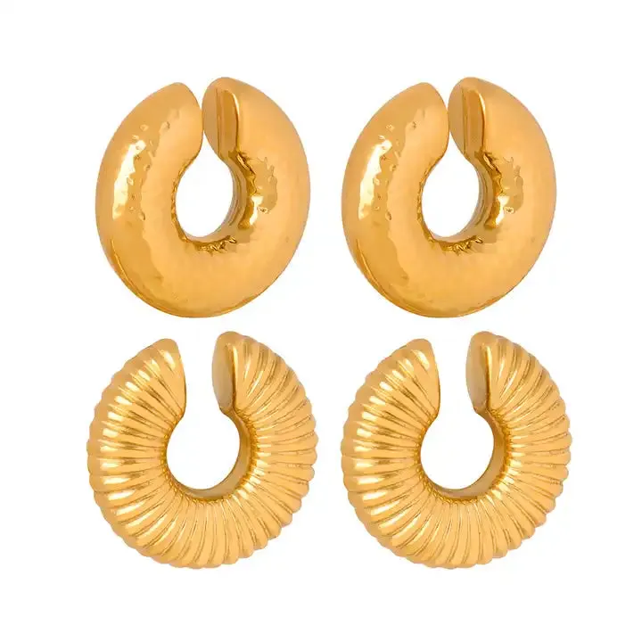 Kat Ear Cuff