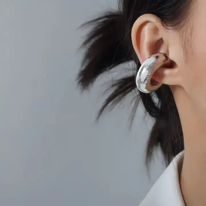 Kat Ear Cuff
