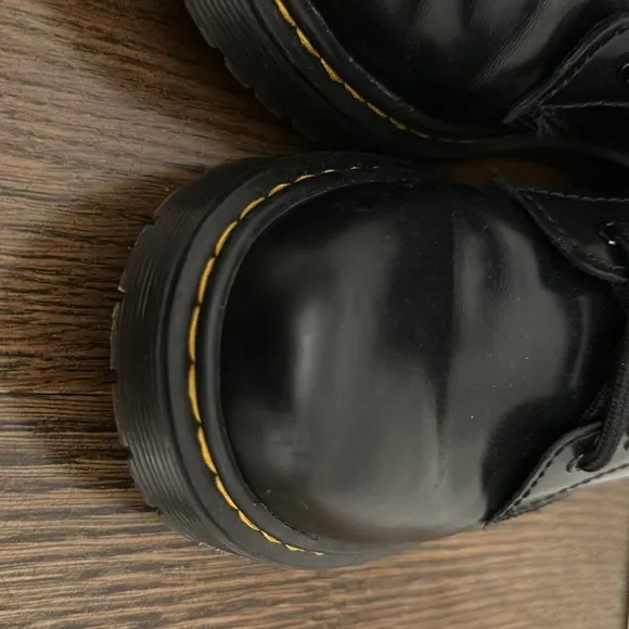 Kids dr martens boots