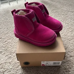 KIDS UGG NEUMEL EZ-FIT BOOTS TODDLER