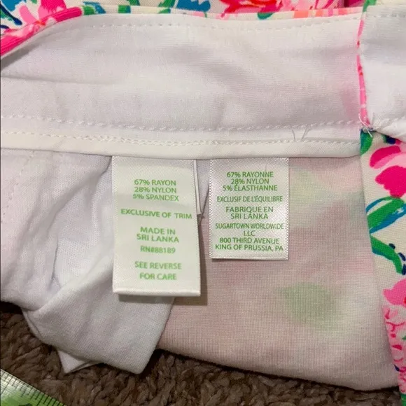 Lilly Pulitzer Floral Pink and Green Women's Shorts Strechy Comfortable