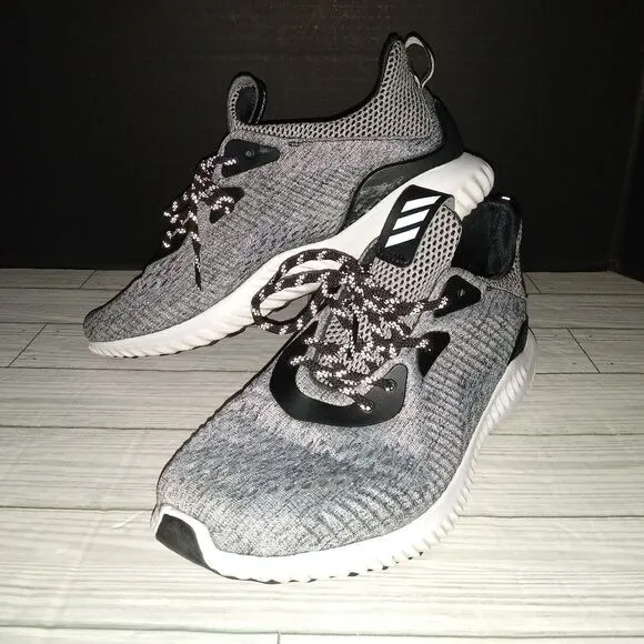 Men’s Adidas Alpha 3 Bounce Size: 9½ Grey Black Jogging Running Sneakers