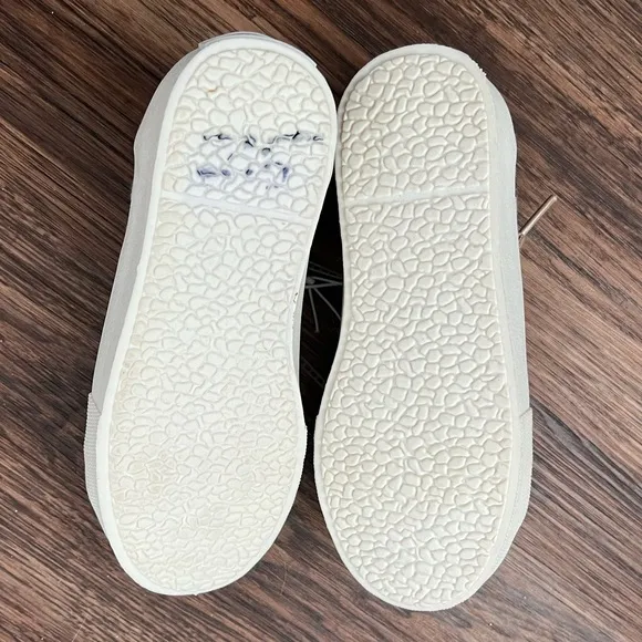 Michael Kors Toddler Girl’s Rita 3 Tan Sneakers Shoes