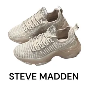 New authentic Steve Madden girls signature sneakers sz 2 display