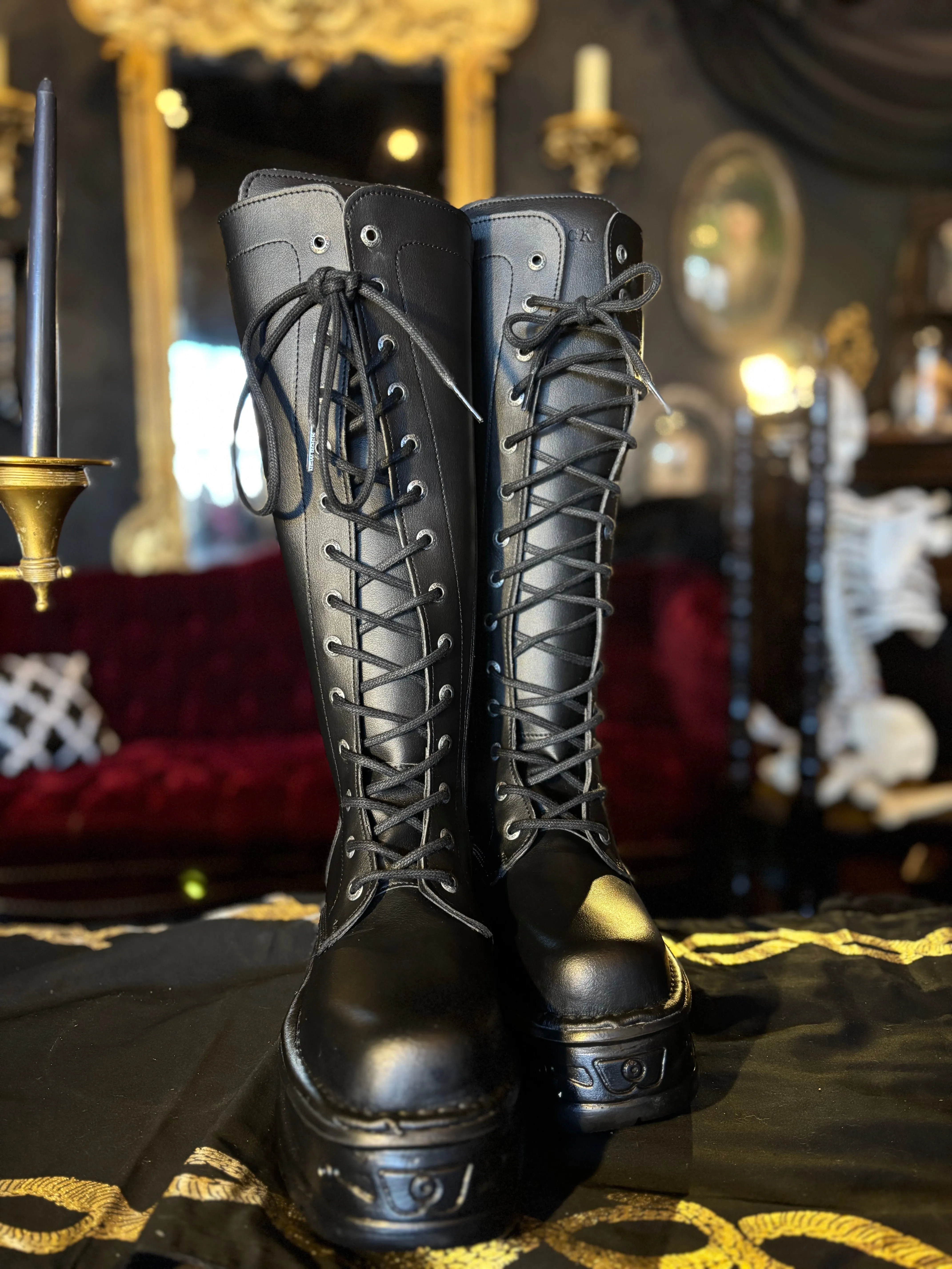 New Rock Metallic M-235-V1 boots