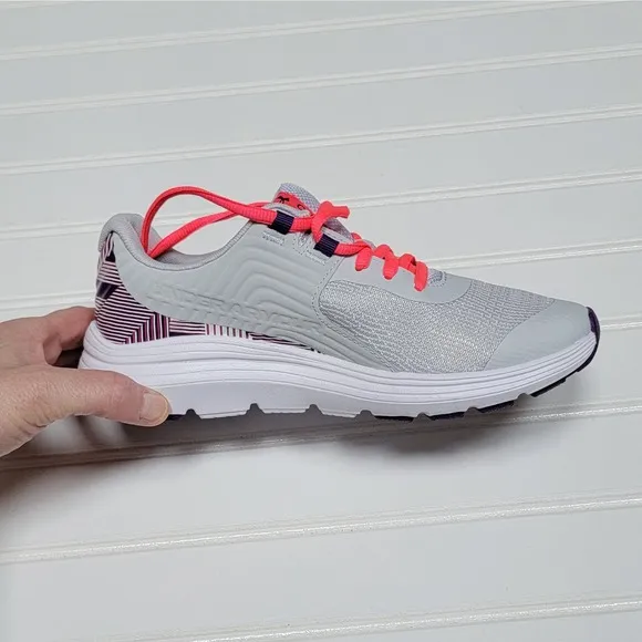 New Under Armour GGS Outhustle Print Sneakers