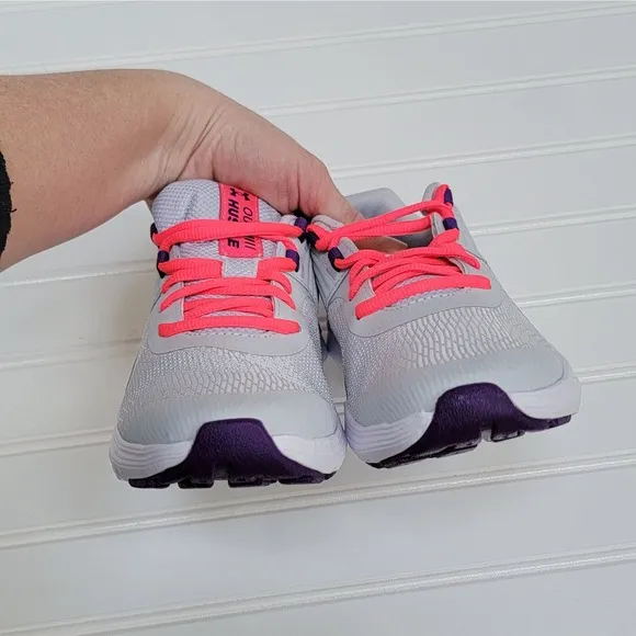 New Under Armour GGS Outhustle Print Sneakers