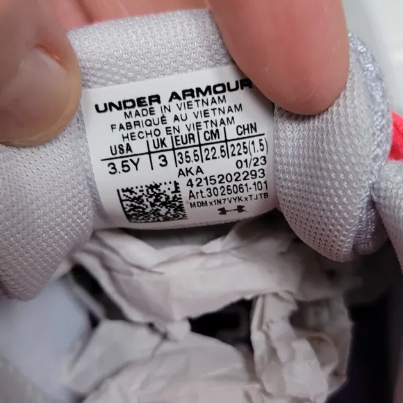 New Under Armour GGS Outhustle Print Sneakers