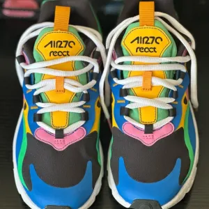 Nike Air 270 React Multicolor Sneakers