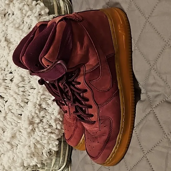 Nike Air Force Sneakers
