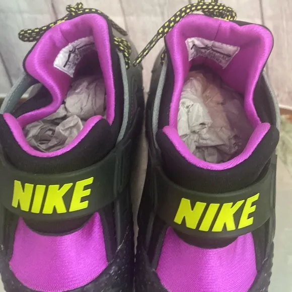 NIKE AIR HUARACHE RUNS SU RIVER BRIGHT CACTUS BLACK GRAY PURPLE SNEAKERS