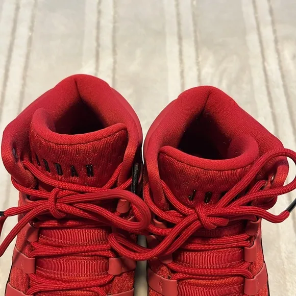 Nike Air Jordan Max Aura sneakers