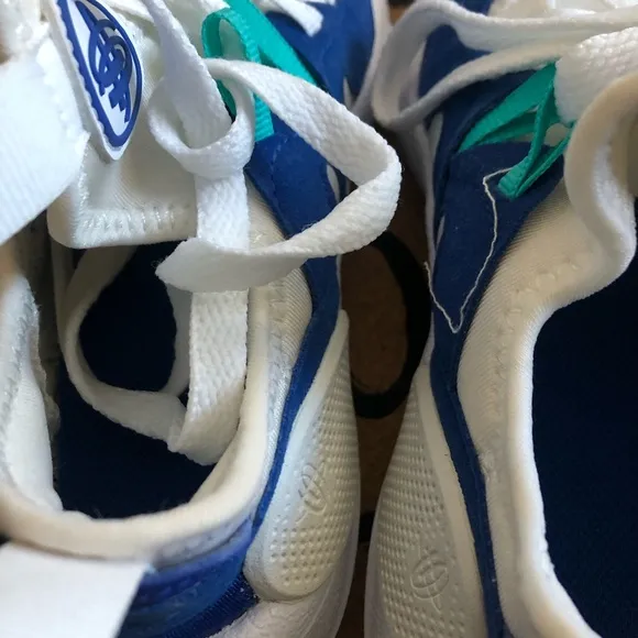 Nike sneakers kids 12.5