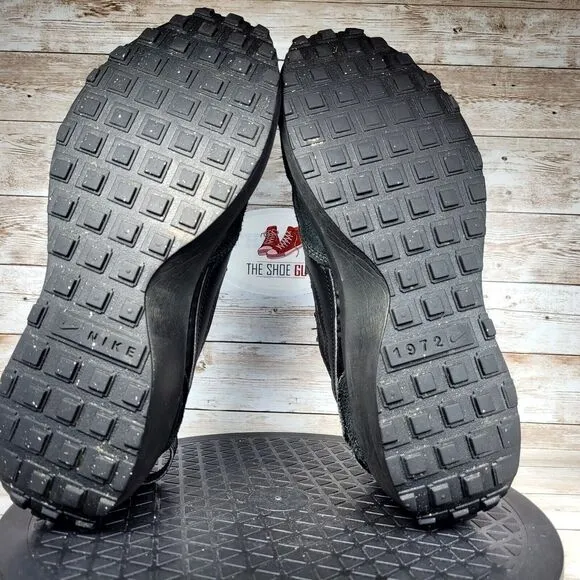 Nike Waffle Debut Men's Size 10 Triple Black Athletic Shoes
