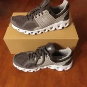 On Cloud Helion Swiss Engineering Sneakerssize US M9 Gray