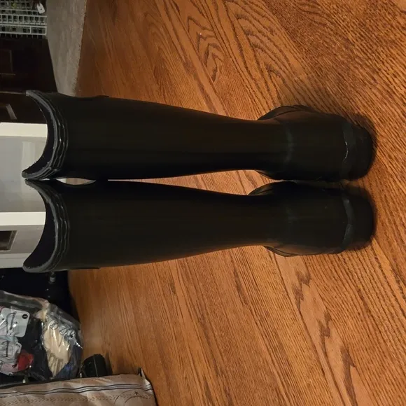 Original tall hunter boots with cutout handles