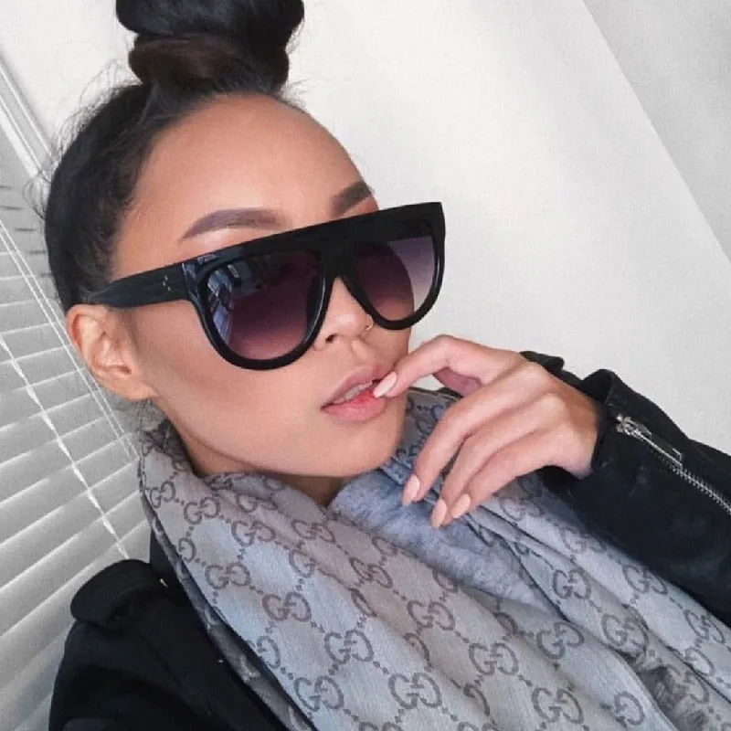 Oversized Shield Style Sunglasses with Rivet Detail