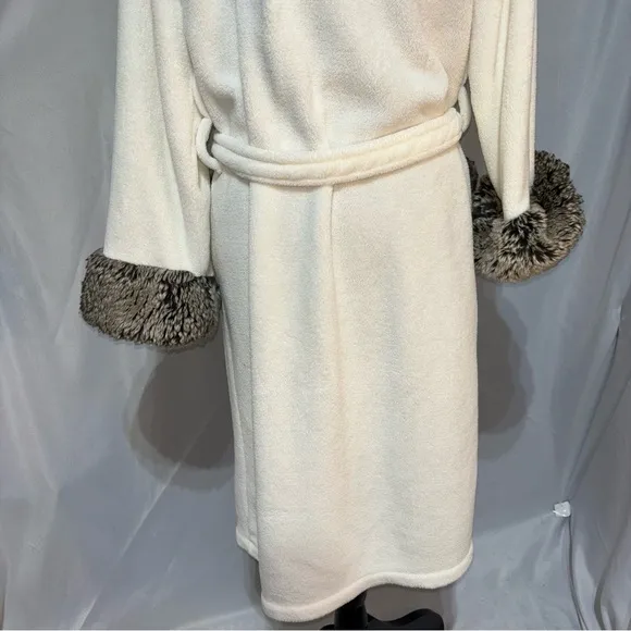 Pottery Barn Ombre Faux Fur Hooded Robe Luxurious Comfortable Soft Medium