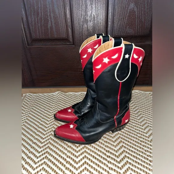 Roper women’s size 6.5 American patriotic red black and white western festival