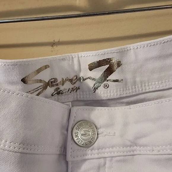 Seven7 white shorts boots shaper NWT