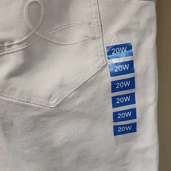Seven7 white shorts boots shaper NWT