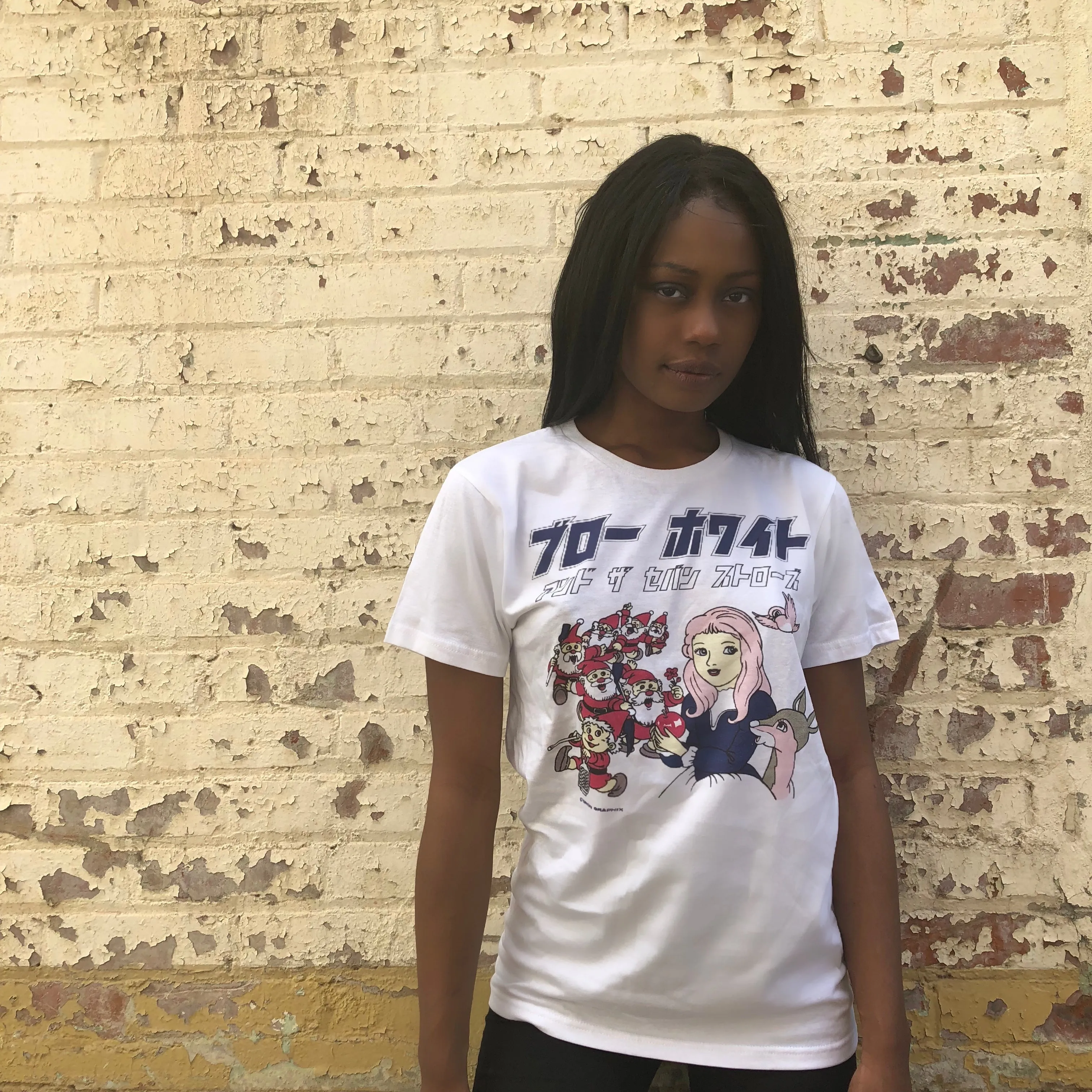 SNOW WHITE TEE