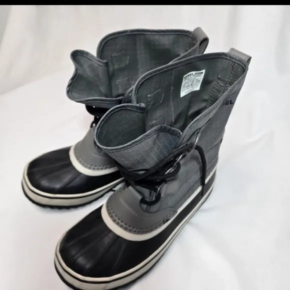 Sorel Womens Winter Sz 8.5 Carnival Waterproof Boot Gray Missing Faux Fur
