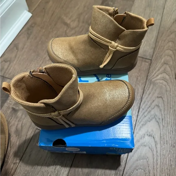 Stride Rite Kids Tan Boots