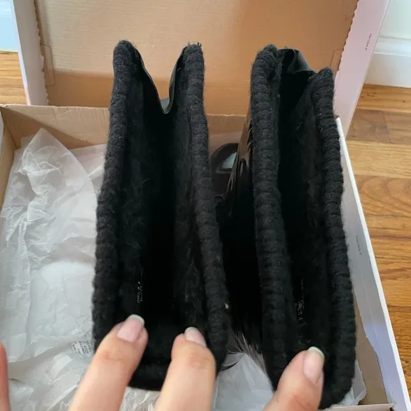 Tundra Black Puffy Boots